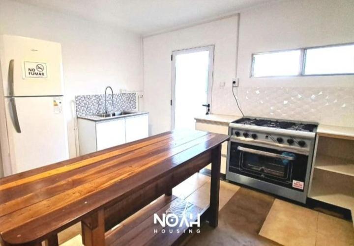 Noah Housing Hostel Santo Tome  Bagian luar foto