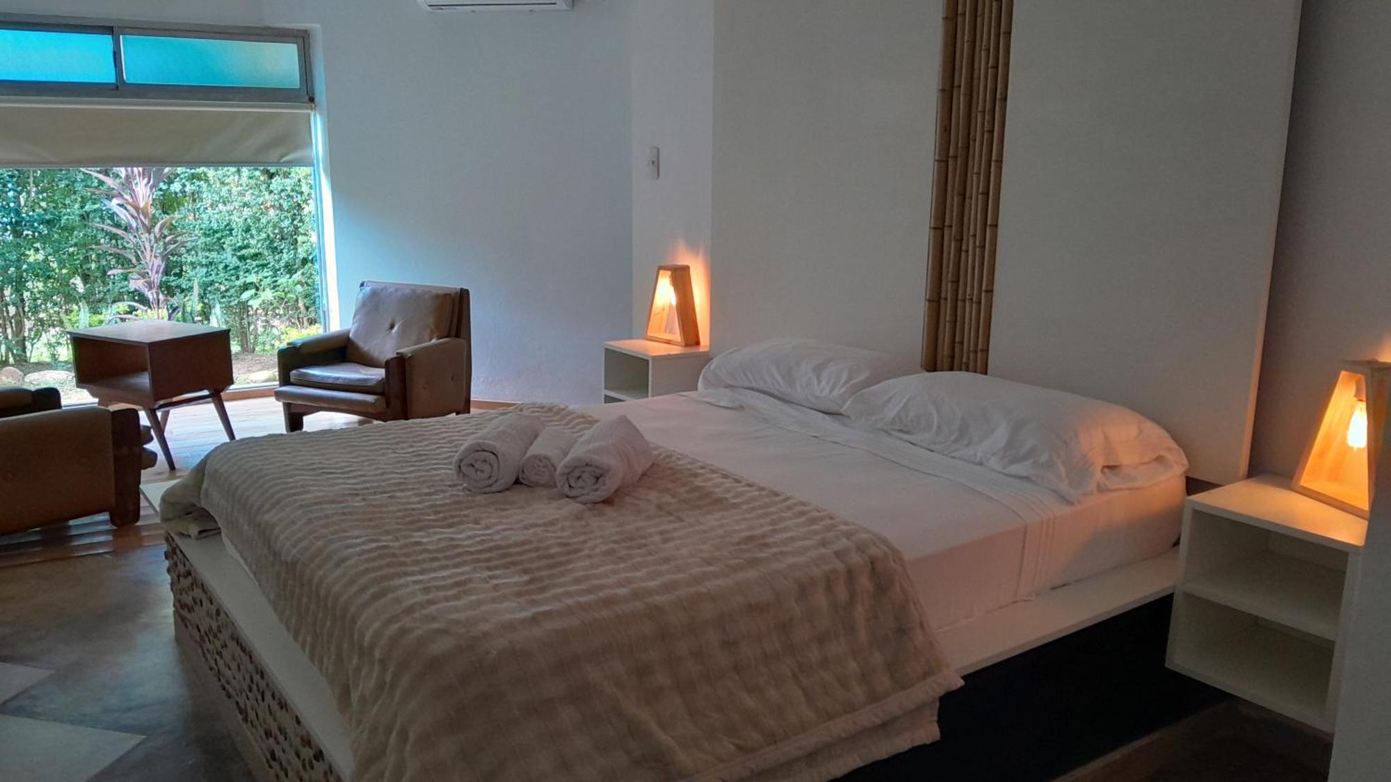 Noah Housing Hostel Santo Tome  Bagian luar foto
